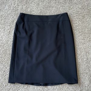 Ann Taylor Women's Petite black skirt - size 10P NWT